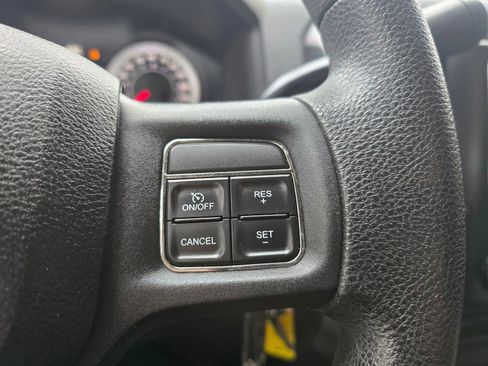 Used 2013 RAM 1500 Express image 25