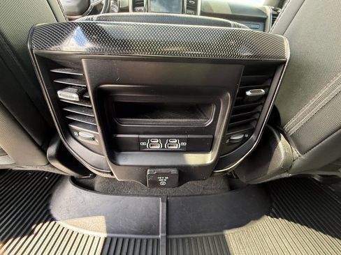Used 2021 RAM 1500 Big Horn w/ Built-to-serve Edition AWD/4WD image 19