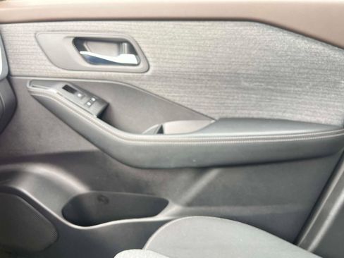 Certified 2023 Nissan Rogue SV image 23