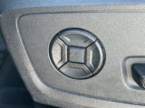 Used 2024 Audi Q3 2.0T Premium image 31