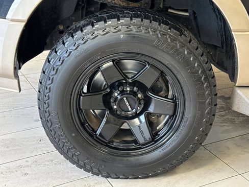 Used 2014 Ford Expedition EL XLT w/ Equipment Group 202A image 26