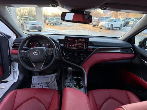 Used 2021 Toyota Camry XSE w/ Blackout Package (TMS) image 9