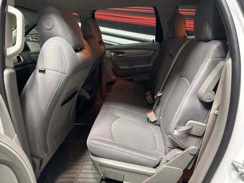 Used 2017 Chevrolet Traverse LS image 13