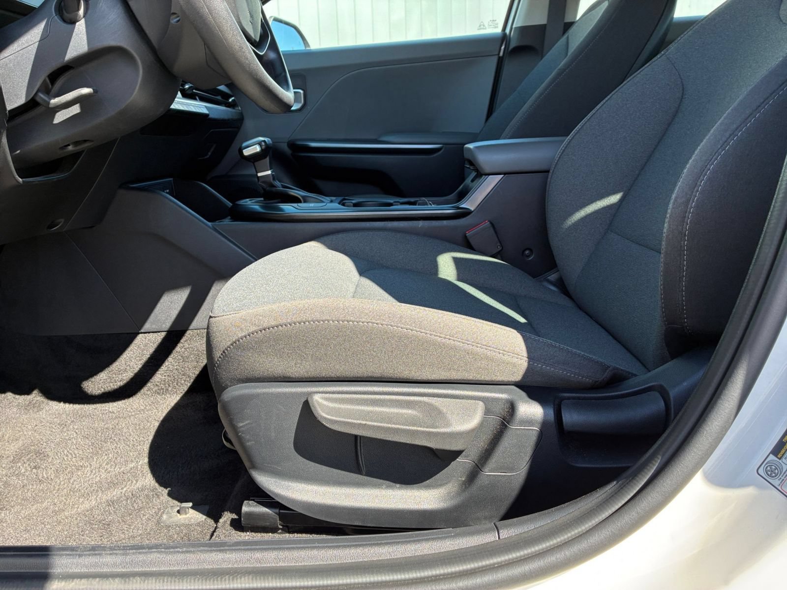 Used 2025 Kia K4 FWD image 22