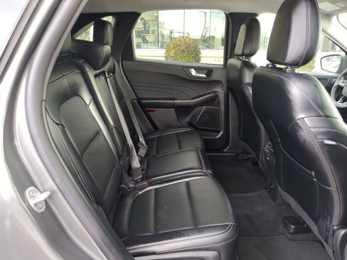 Used 2025 Ford Escape Platinum image 32