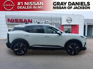 Certified 2025 Nissan Kicks SR AWD/4WD video 2