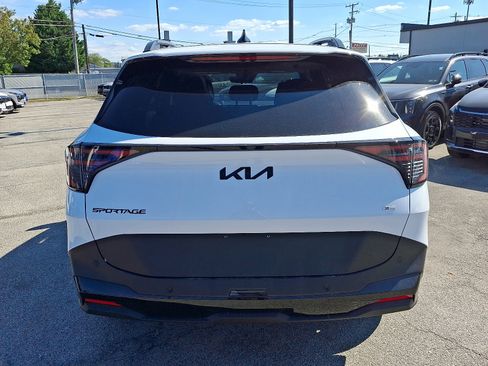 New 2026 Kia Sportage X-Line w/ X-Line Technology Package AWD/4WD image 7