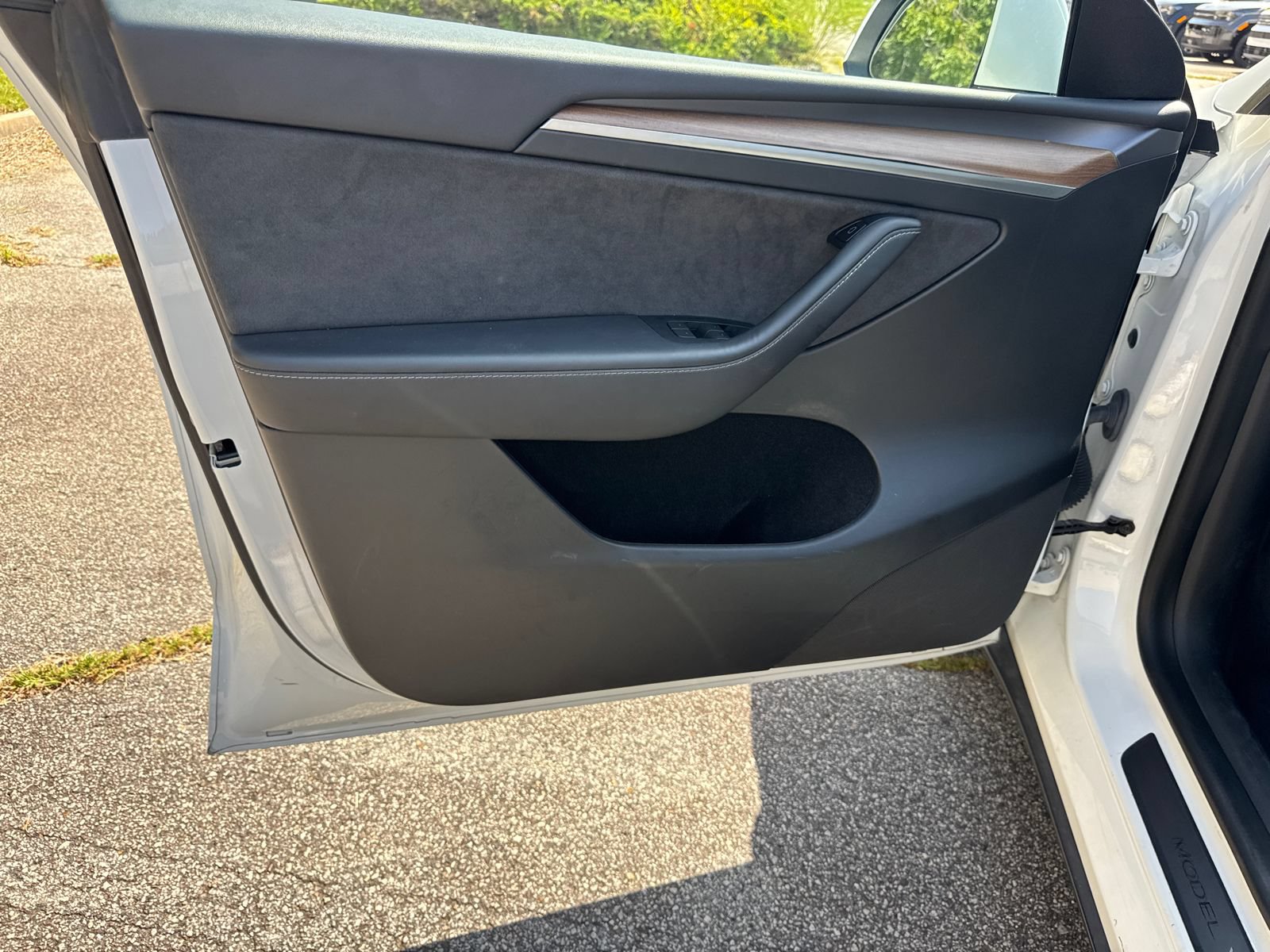 Used 2023 Tesla Model Y Long Range AWD/4WD image 10
