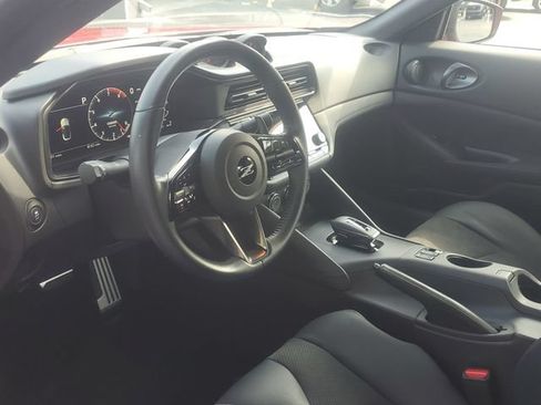 Certified 2025 Nissan Z Performance w/ Floor Mat Package RWD image 9