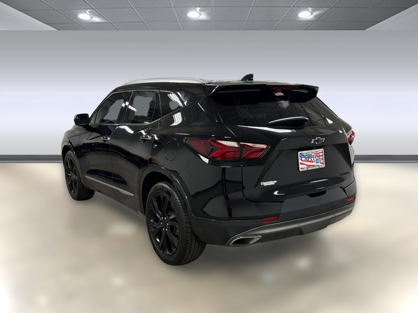 Used 2022 Chevrolet Blazer Premier w/ Enhanced Convenience Package FWD image 3