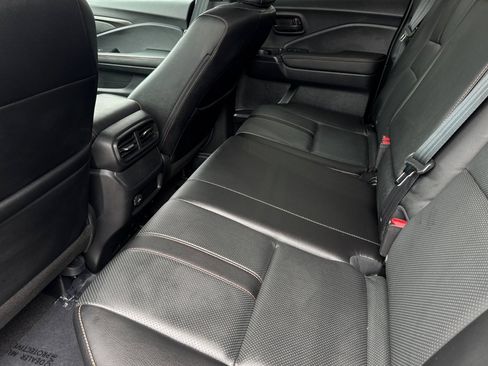 Used 2025 Honda Ridgeline TrailSport image 13