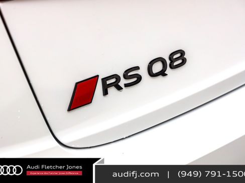 New 2026 Audi RS Q8 performance image 9
