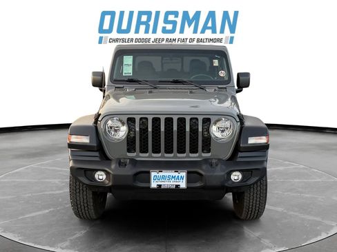 Used 2022 Jeep Gladiator Sport w/ Trailer Tow Package image 8