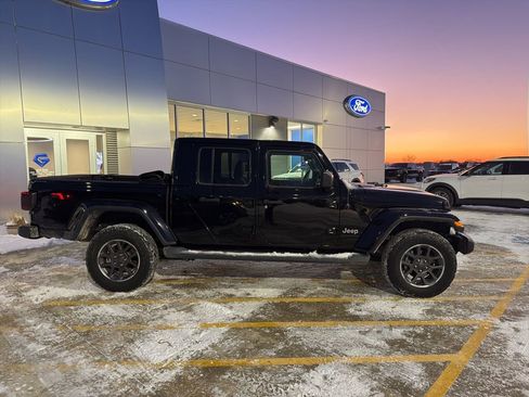 Used 2020 Jeep Gladiator Overland w/ Dual Top Group image 8