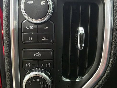 Used 2019 GMC Sierra 1500 SLE image 36