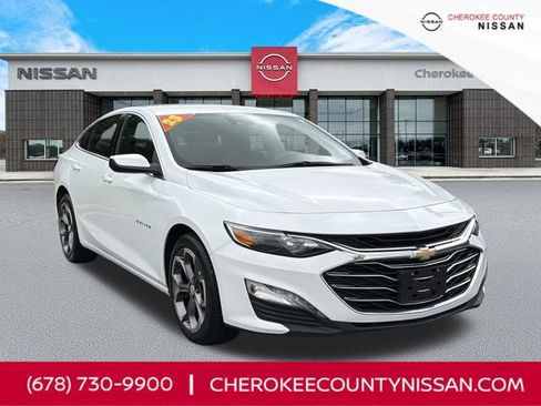 Used 2023 Chevrolet Malibu LT FWD image 1