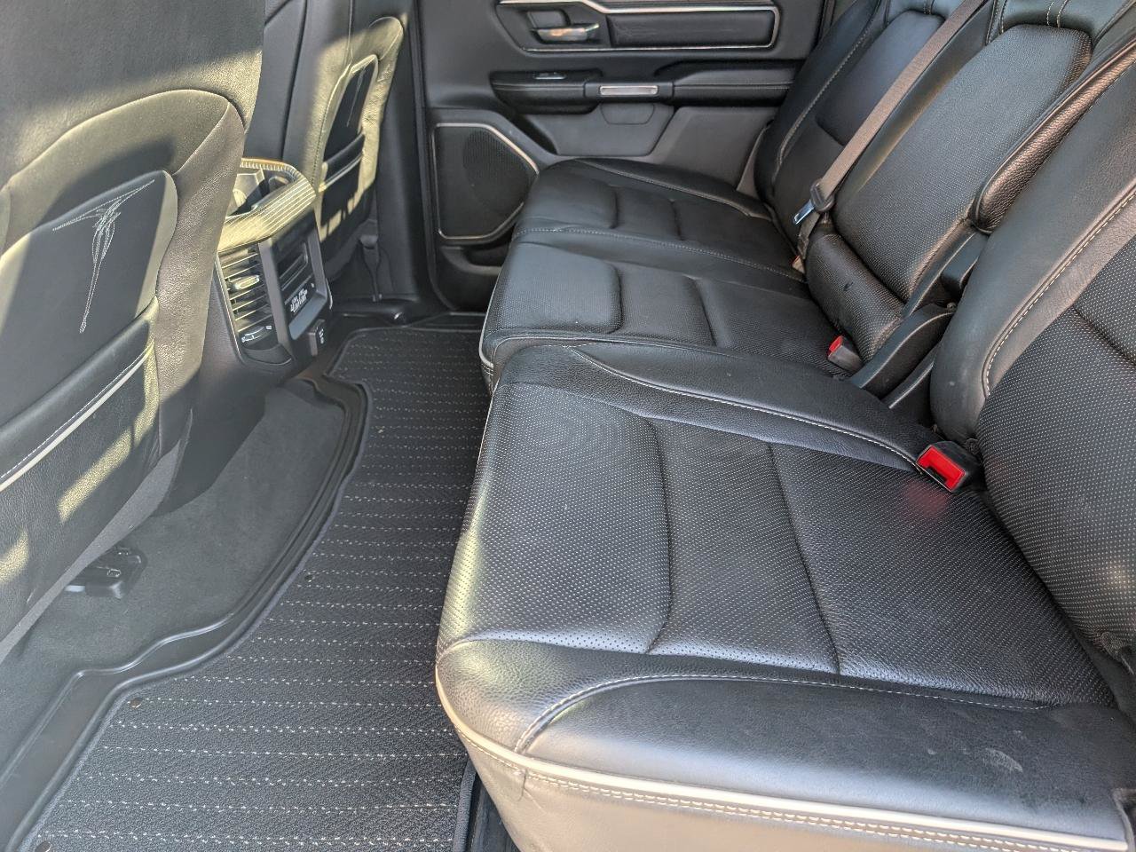 Used 2020 RAM 1500 Limited w/ Body Color Bumper Group AWD/4WD image 10