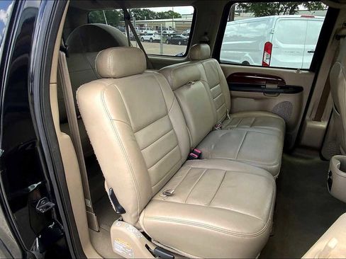Used 2005 Ford Excursion Limited image 19