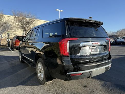 Used 2022 GMC Yukon XL SLT image 5