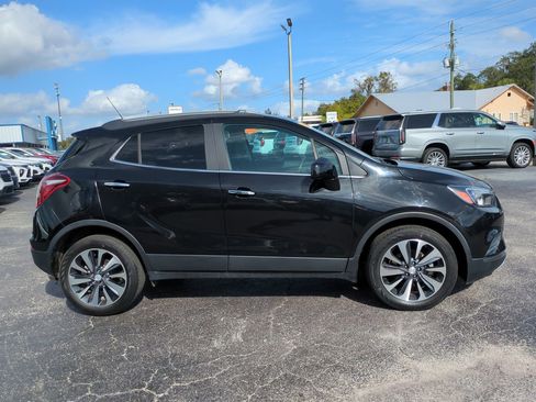 Used 2022 Buick Encore Preferred w/ Safety Package image 3