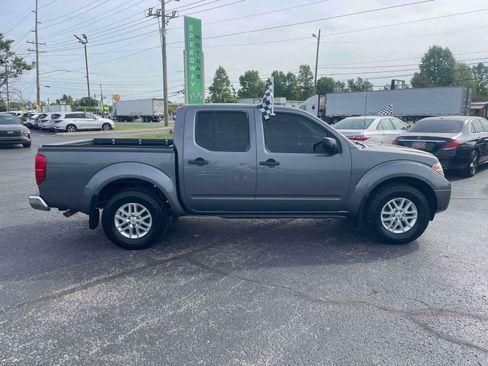 Used 2019 Nissan Frontier SV RWD image 10