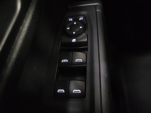 Used 2019 Chevrolet Silverado 1500 Custom w/ Custom Value Package image 27