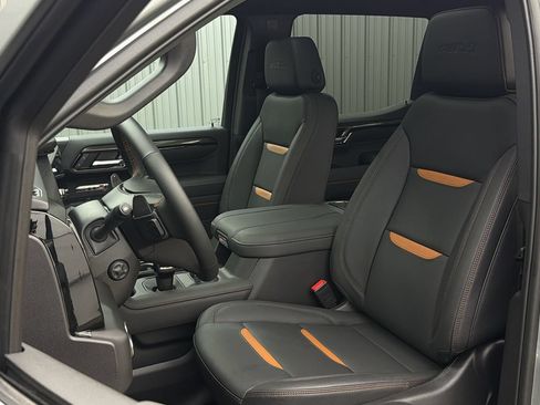 Used 2026 GMC Sierra 1500 AT4 w/ Technology Package AWD/4WD image 34