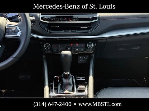 Used 2024 Jeep Compass Trailhawk AWD/4WD image 15
