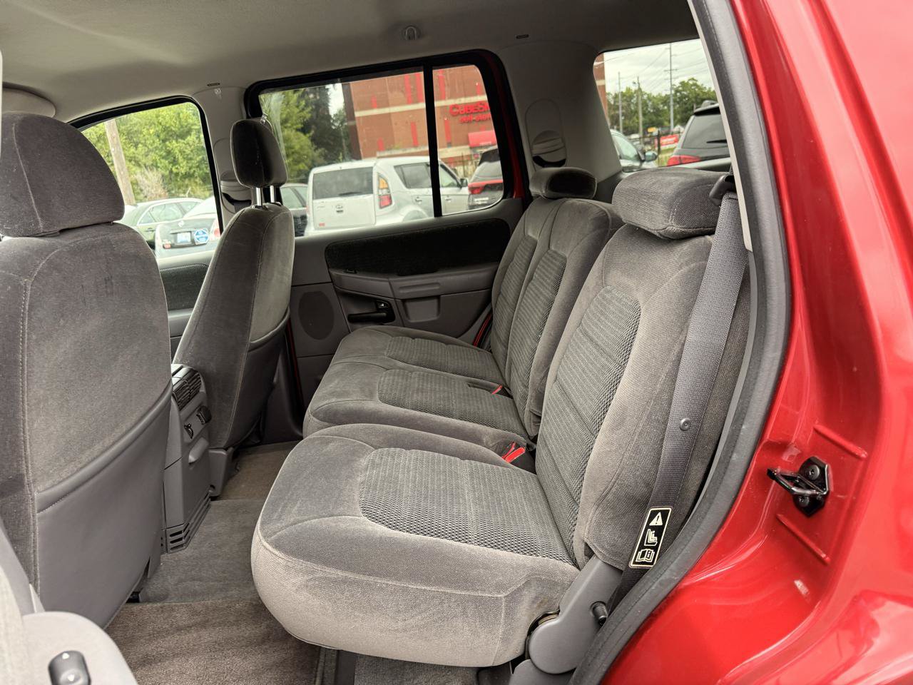 Used 2002 Ford Explorer XLT RWD image 9