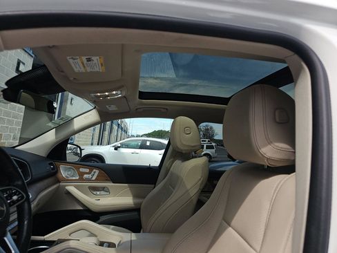 Used 2022 Mercedes-Benz GLS 450 4MATIC image 14