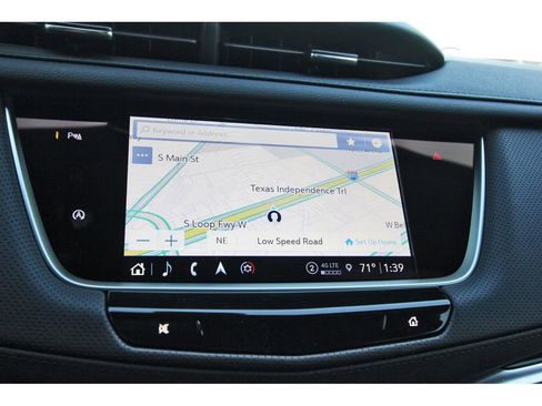 New 2025 Cadillac XT5 Premium Luxury image 17