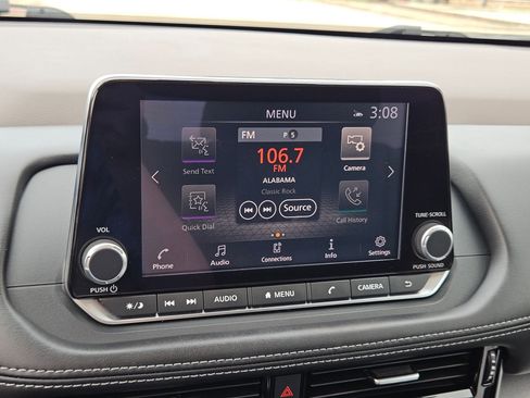 Used 2021 Nissan Rogue SV w/ Premium Package image 17