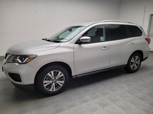 Used 2020 Nissan Pathfinder SV w/ Cargo Package image 2