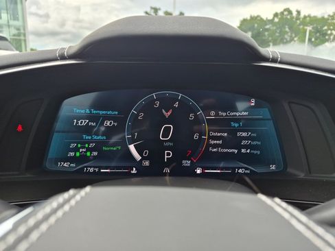 Used 2025 Chevrolet Corvette Stingray Preferred Cpe w/ 2LT RWD image 12