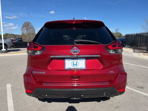Used 2019 Nissan Rogue SL w/ Premium Package image 5
