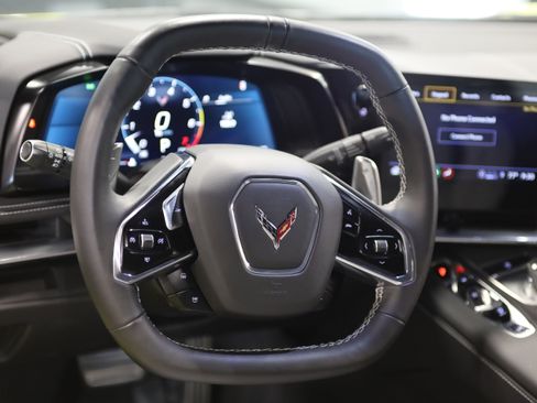 Used 2022 Chevrolet Corvette Stingray Coupe w/ Z51 Performance Package RWD image 27