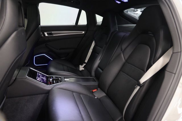 Used 2023 Porsche Panamera Platinum Edition RWD image 37