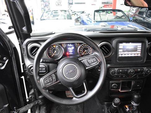 Used 2022 Jeep Wrangler Unlimited Sport image 18