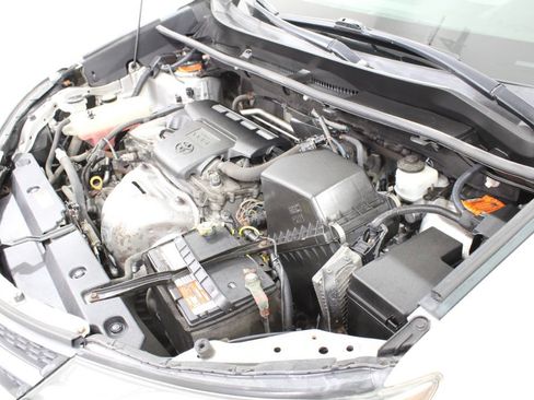 Used 2013 Toyota RAV4 LE AWD/4WD image 40