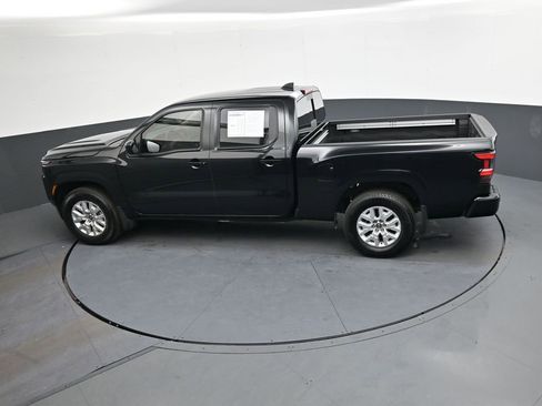 Used 2024 Nissan Frontier SV image 28