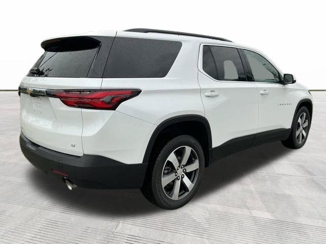 Used 2023 Chevrolet Traverse LT w/ LT Premium Package AWD/4WD image 5
