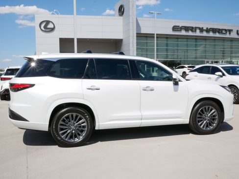 Certified 2025 Lexus TX 350 FWD w/ Convenience Package image 11