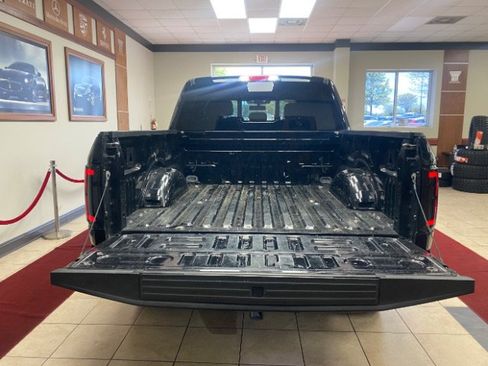 Used 2019 Ford F150 King Ranch w/ Equipment Group 601A Luxury AWD/4WD image 7