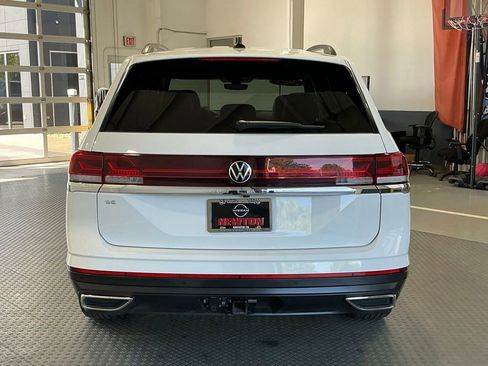 Used 2025 Volkswagen Atlas SE FWD image 29
