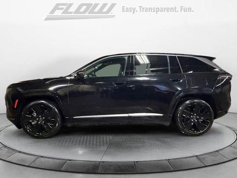 Used 2024 Jeep Wagoneer Launch Edition image 5