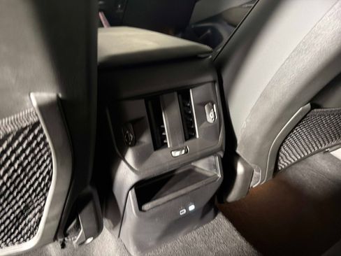 Used 2025 BMW X3 xDrive30i w/ Convenience Package image 34