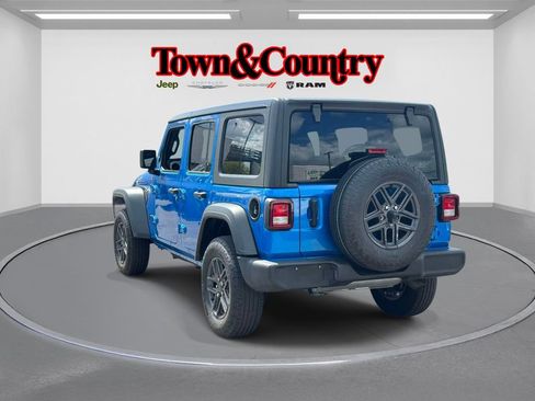 Used 2024 Jeep Wrangler Unlimited Sport AWD/4WD image 8