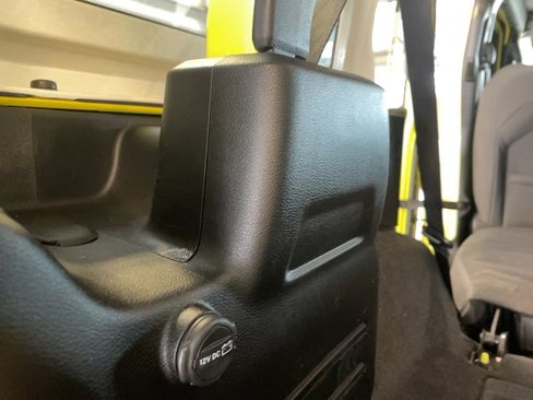 Used 2022 Jeep Wrangler Unlimited Sport image 23