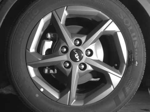 Used 2025 Kia K4 LXS image 12