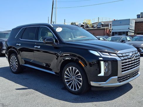Certified 2025 Hyundai Palisade Calligraphy AWD/4WD image 3